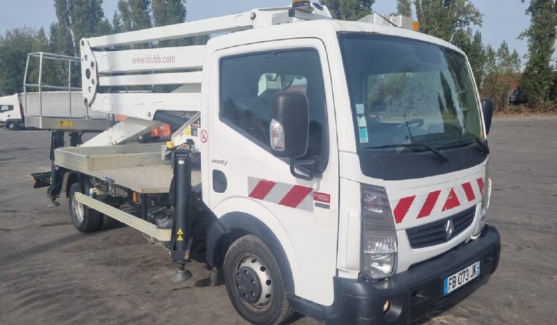 2018 Renault Maxity full